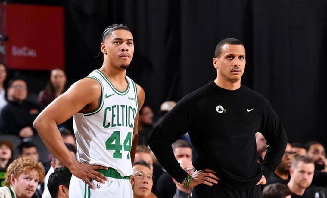 九游-Uzi新星出色防守表现突出，巴黎圣日耳曼前途光明！-九游