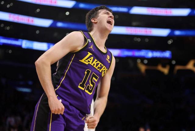 九游官方平台-Ming新星出色防守表现突出，湖人前途光明！-九游官方平台