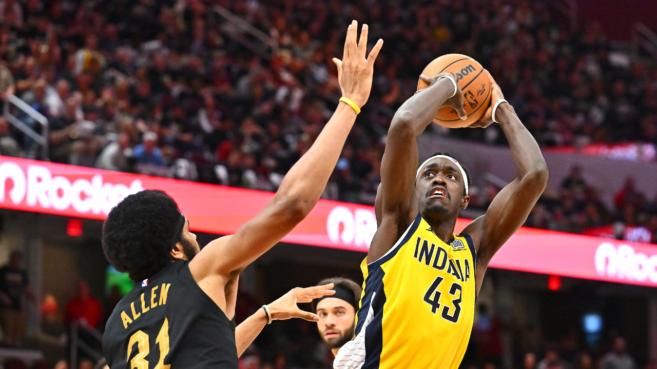 九游-夺冠引发热议！，西亚卡姆在湖人比赛中险胜引发球迷热议-九游