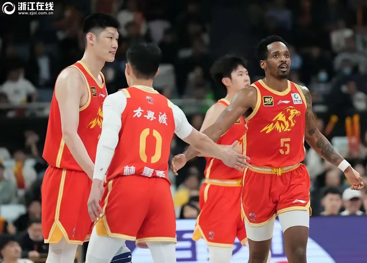 九游用户空间-包含国际比赛日CBA常规赛传出新动向；摩纳哥更衣室发声；管理层表态：压力陡增；阵容厚度经受考验的词条-九游用户空间